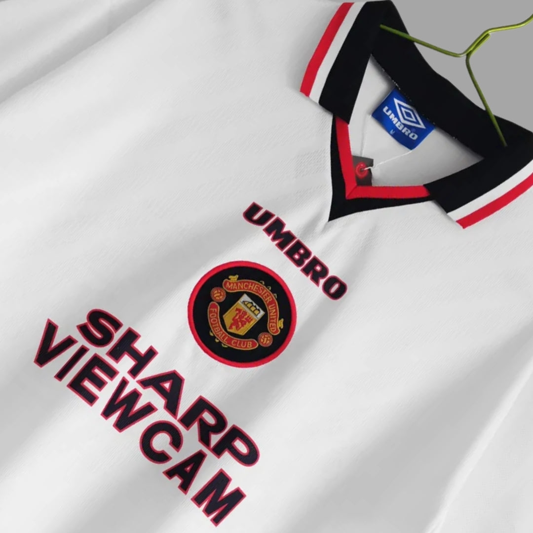 MNU Away 1996-1997 Retro