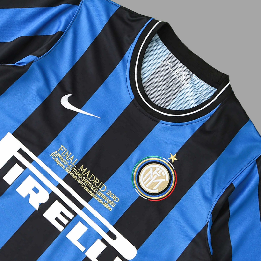 INT MIL Home 2009-10 Retro