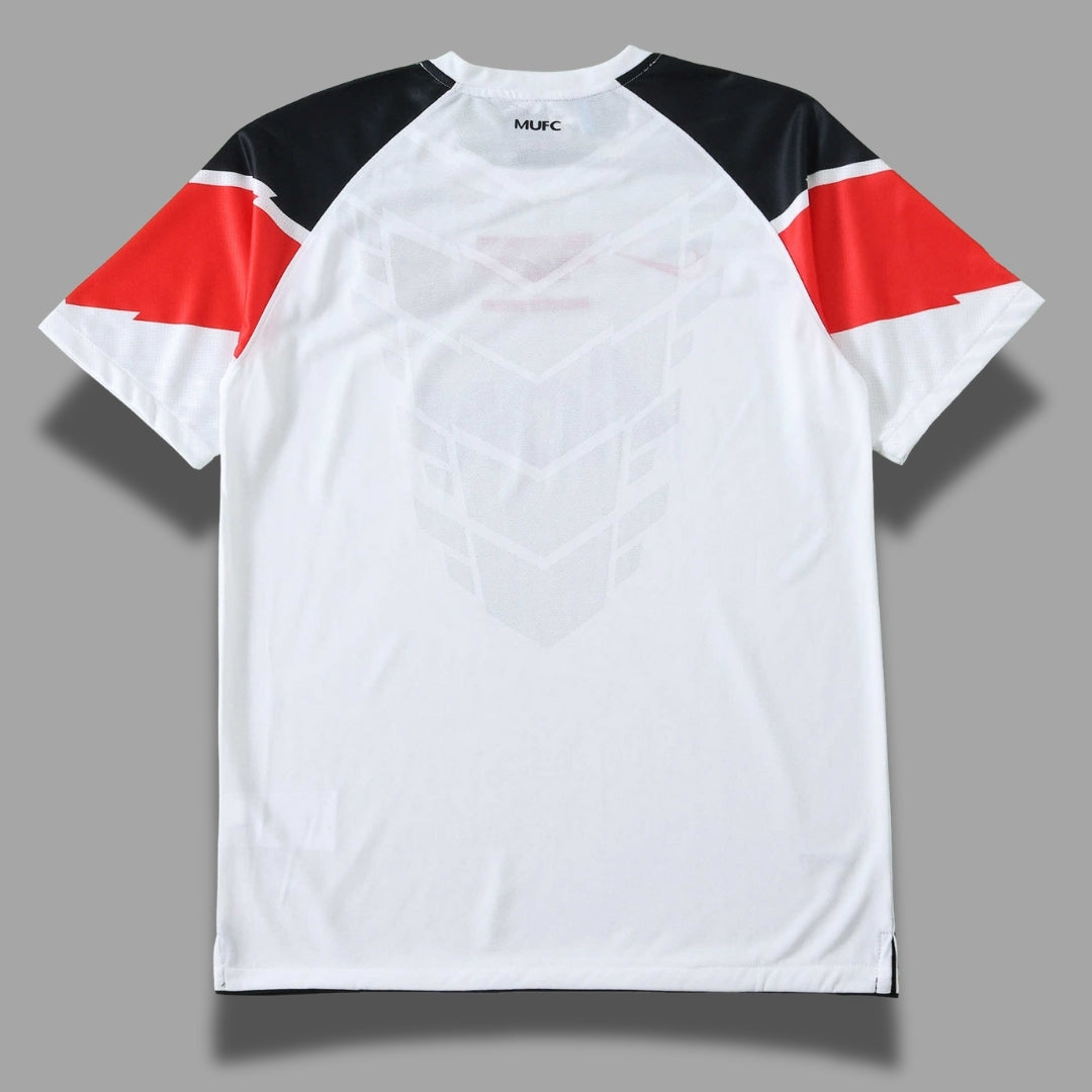 MNU Away 2010-11 Retro