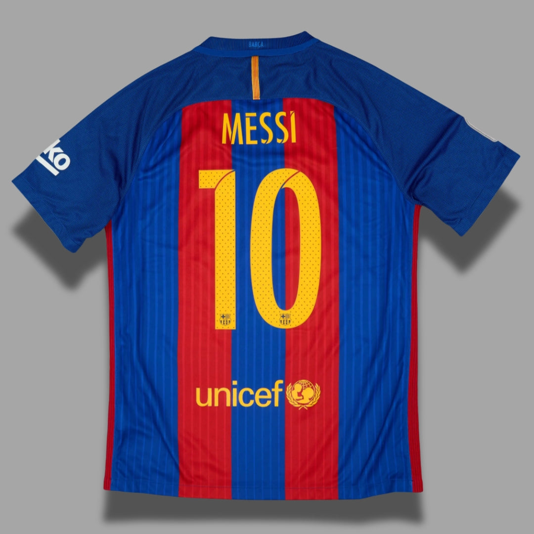 BAR Home 2016-17 Retro - Messi 10