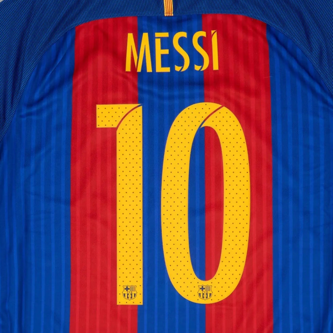 BAR Home 2016-17 Retro - Messi 10