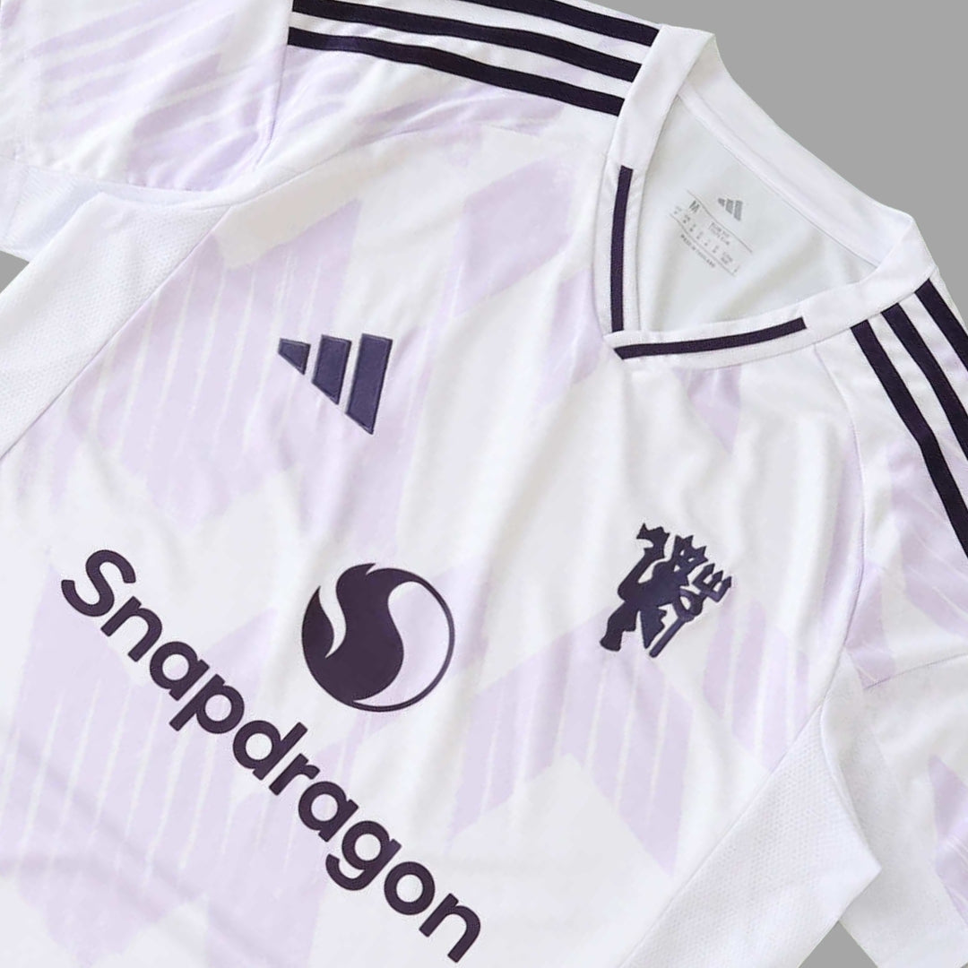 MNU Away 25-26 Fan Version