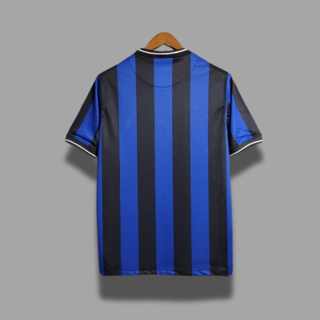 INT MIL Home 2009-10 Retro