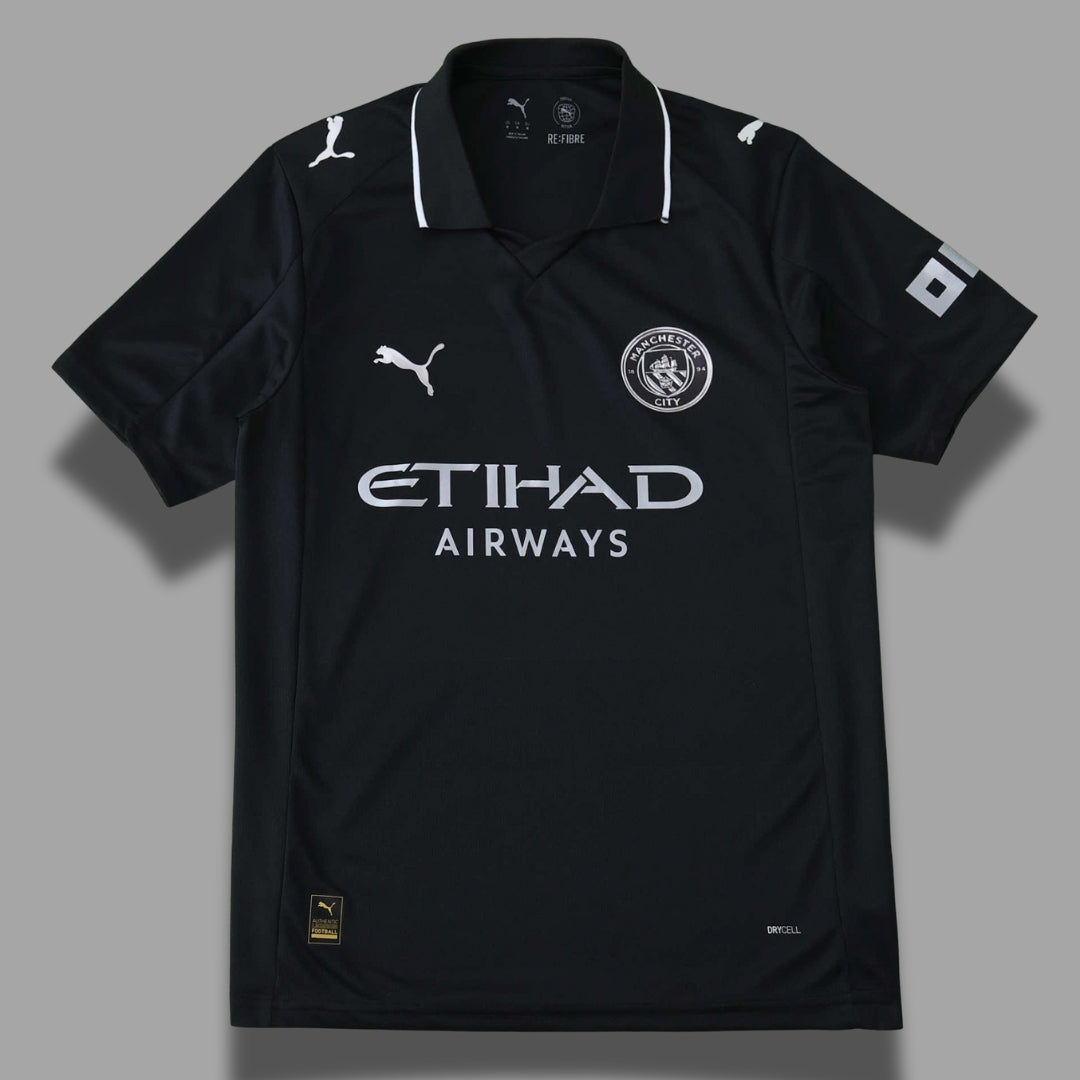 MNC Away 25-26 Fan Version