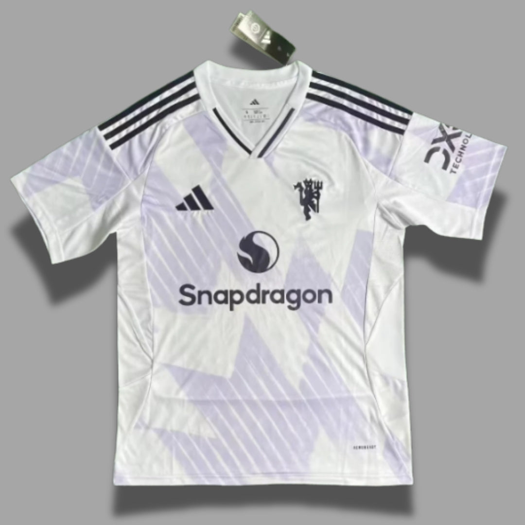 MNU Away 25-26 Fan Version