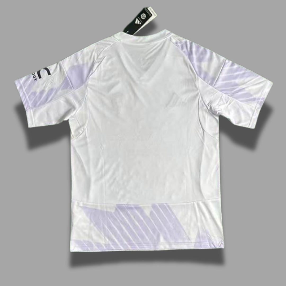 MNU Away 25-26 Fan Version